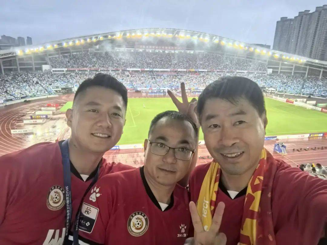 成了成了！“苏超”常州场，促成“跨国恋”！