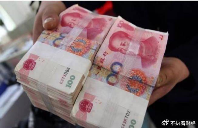 8月份开始，最好准备5万元现金放在家里，有4个原因
