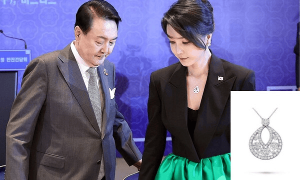 一条天价项链 送韩国第一夫人进牢房