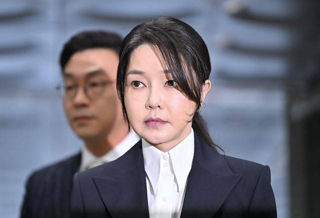 一条天价项链 送韩国第一夫人进牢房