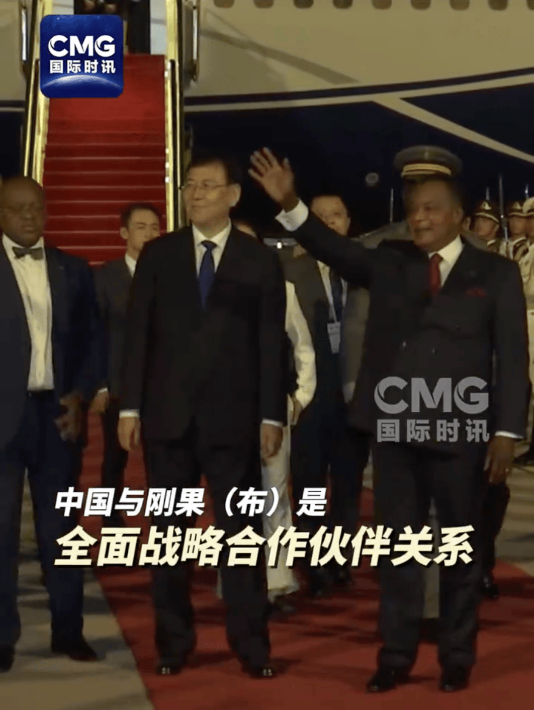 萨苏抵京