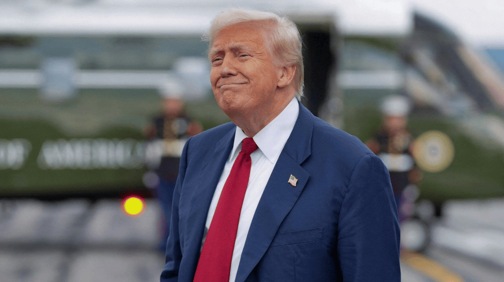 北京香山论坛召开,美方降级参会,中方送美代表一张照片有深意,普京亲侄女受命出席