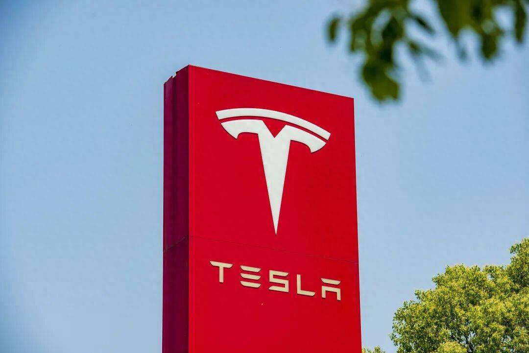 特斯拉技术员被有故障的机器人打成重伤，将特斯拉告上法庭，索赔5100万