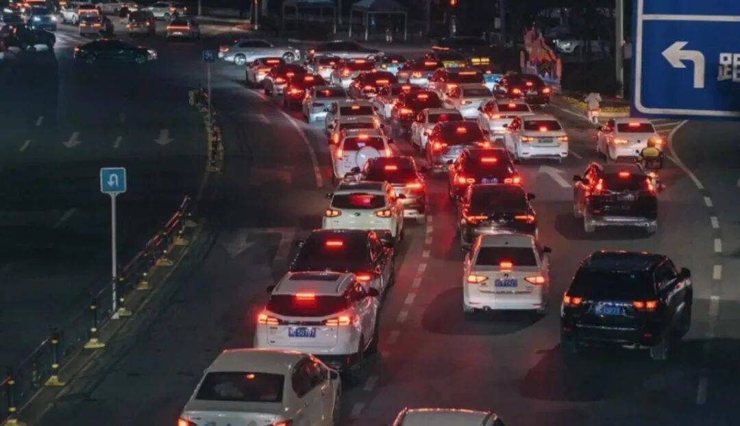 十堰交警发布国庆中秋假期出行攻略！