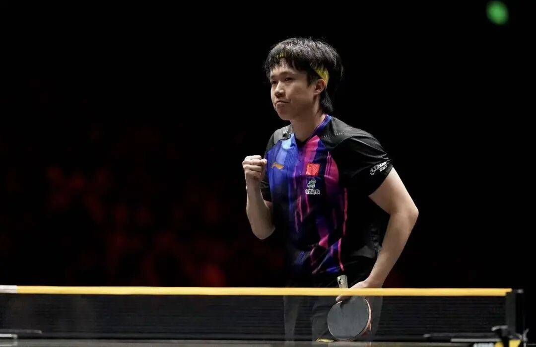王艺迪完胜桥本，向鹏挺进8强 | WTT中国大满贯单打