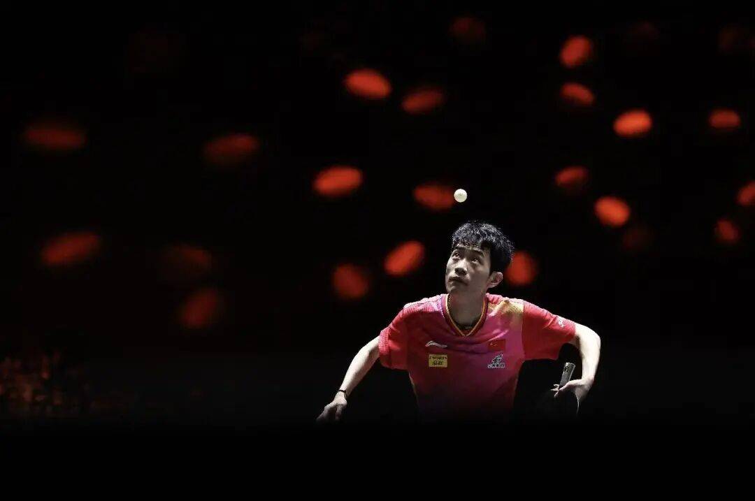 王艺迪完胜桥本，向鹏挺进8强 | WTT中国大满贯单打